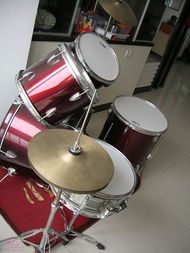 架子鼓津寶牌 從練習到樂隊演出的全方位樂器選擇